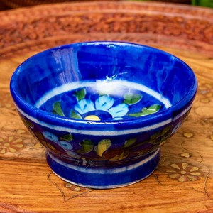 〔お椀型 直径：10.5cm〕ブルーポッタリー ジャイプール陶器の飾り皿