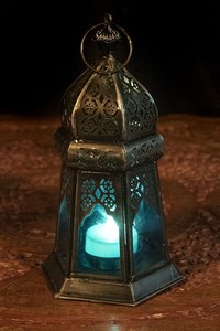 モロッコスタイルの透かし彫りLEDキャンドルランタン〔ロウソク風LEDキャンドル付き〕 - 〔ブルー〕約19×1