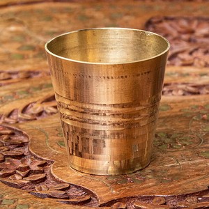 インドの礼拝用ブラス カップ[4.6cm]