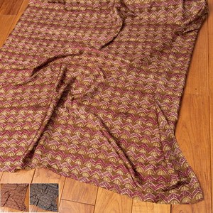 〔各色あり〕〔1m切り売り〕インドの伝統模様布〔約112cm〕