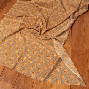 〔1m切り売り〕伝統息づく南インドから　昔ながらの更紗模様布〔約106.5cm〕