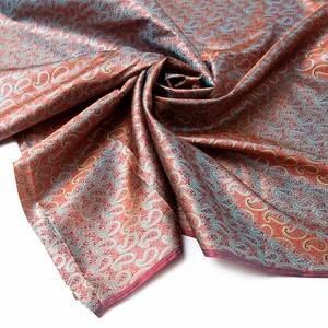 〔1m切り売り〕インドの伝統模様布〔幅約112cm〕