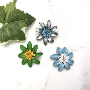 Brooche Leather Flowers