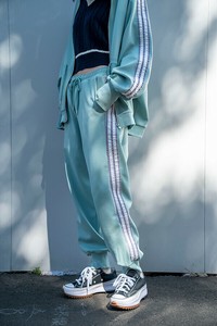 スペシャルライン ジョガー パンツ　(ユニセックス）新色