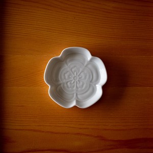 深山(miyama) gaku 線刻豆皿 木瓜 白磁[日本製/美濃焼/和食器]