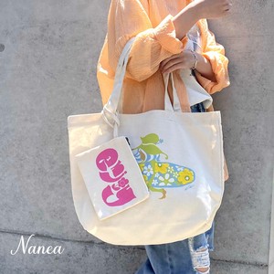 Tote Bag Embroidered M Colaboration