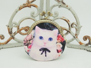 「リボンとピンク猫」がま口ポーチ・コインケース（口金8.5センチ）
