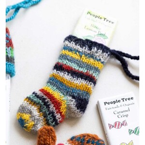 【フェアトレード】リサイクルウールの手編みミニソックス