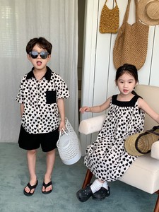 韓国スタイル　ハート柄　ボーイズセットアップorガールズワンピースプ　ベビー　新生児　キッズ　子供服