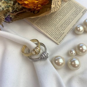 Gold-Based Ring Design Bijoux Rings