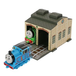 トーマス&パーシー機関庫よ〜いドン！