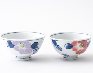 【有田焼】椿絵茶碗 （青）と（赤）のペアセット  日本製 茶碗 飯碗 茶付