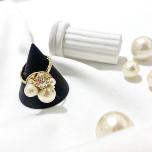 Gold-Based Ring Cotton
