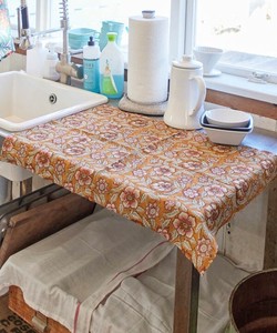 Tablecloth M