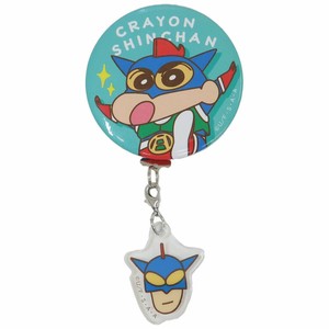【缶バッジ】クレヨンしんちゃん チャーム付き缶バッジ アクション仮面