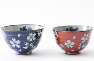 桜流水茶碗 （青）と（赤）のペアセット  日本製 茶碗 飯碗 茶付