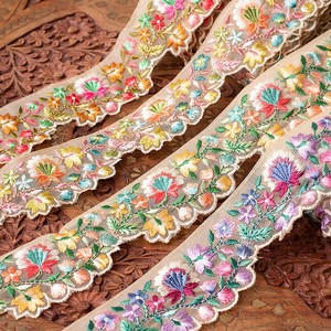 【全4色】チロリアンテープ　メーター売 - 金糸が美しい　　更紗模様のゴーダ刺繍〔幅:約5.3cm〕 - パイピ