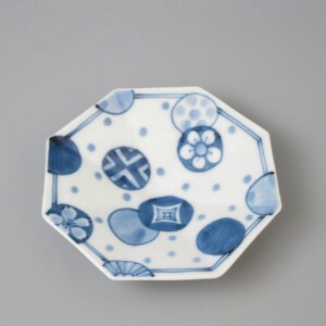 【有田焼】八角手塩皿 染付丸紋 日本製 和食器 割烹 角皿 取皿 小皿