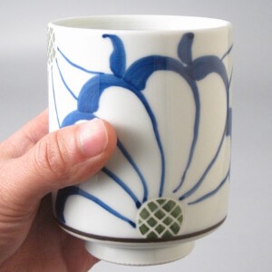 舞菊/布小松 特大コップ　青　日本製 和食器 湯吞 特大 手描き