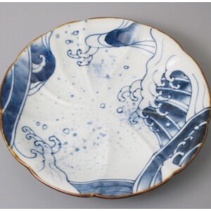 【有田焼】捻彫6寸皿　染付波絵 日本製 和食器 和皿 割烹 向付 手描き
