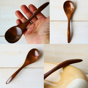 ☆持ち手のカーブが決め手！【特価品・木製】スープスプーン　スリ