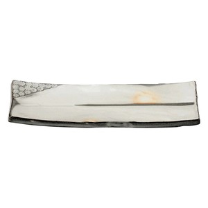 三島手焼物皿　　【日本製　陶器】
