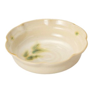 彫芦花型大鉢　　【日本製　陶器】