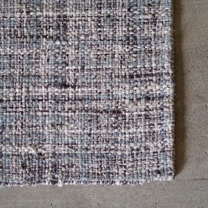 【天然繊維の手織りラグ】ラグマット　絨毯　自然素材　ウール　コットン　ライトブルー