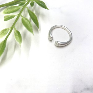 Silver-Based Pearl/Moon Stone Ring sliver Animal Rings
