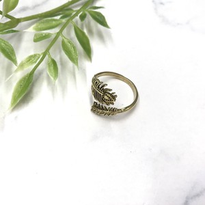 リング　指輪　ビジュー　デザイン　インド　真鍮　ゴールド　リーフ