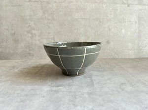 格子彫飯碗（黒）