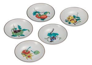 日本の伝統工芸品【九谷焼】 3.2号皿揃 果実絵変り   (K9-45) (K8-14)