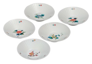 日本の伝統工芸品【九谷焼】 4.5号浅鉢揃 草花絵変り   (K9-216) (K8-67)
