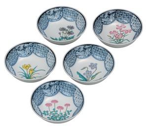 日本の伝統工芸品【九谷焼】 4.5号小鉢揃 草花絵変り   (K9-199) (K8-167)