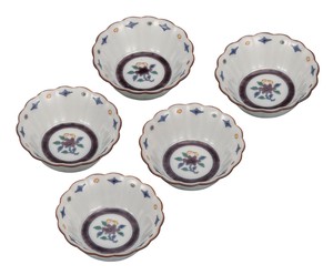 日本の伝統工芸品【九谷焼】 2.5号小鉢揃 小花文  銀泉窯 (K9-224) (K8-201)
