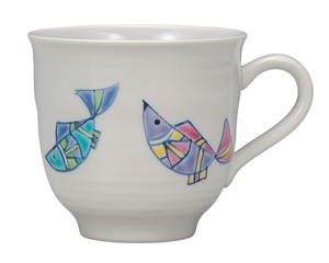 日本の伝統工芸品【九谷焼】 マグカップ 魚紋   (K9-911) (K8-847)