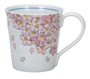日本の伝統工芸品【九谷焼】 マグカップ 桜花文  新田智子 (K9-990) (K8-898)