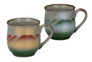 日本の伝統工芸品【九谷焼】 ペアマグカップ 連山   (K9-1013) (K8-906)
