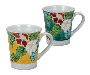 日本の伝統工芸品【九谷焼】 ペアマグカップ 色絵山茶花   (K9-1060) (K8-965)