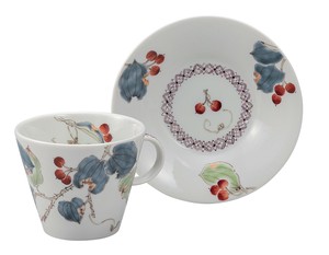 日本の伝統工芸品【九谷焼】 カップ＆ソーサー 山帰来  平野由佳 (K9-1089) (K8-990)