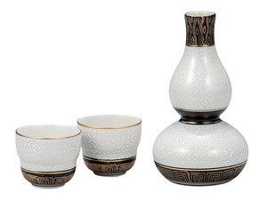 日本の伝統工芸品【九谷焼】 晩酌酒器 白七宝   (K9-1242) (K8-1158)