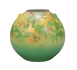 日本の伝統工芸品【九谷焼】 7号花瓶 金箔楓花鳥  山田登陽志 (K9-1404) (K8-1295)