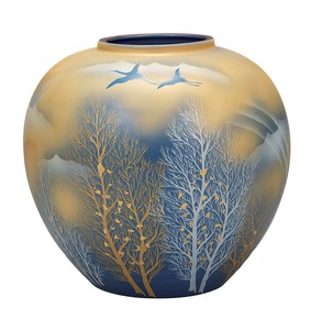 日本の伝統工芸品【九谷焼】 8号花瓶 金雲木立   (K9-1398) (K8-1296)