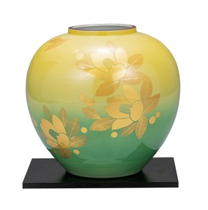 日本の伝統工芸品【九谷焼】 8号花瓶 釉裏金箔彩山茶花 台付 山田登陽志 (K9-1407) (K8-1305)