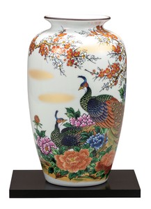日本の伝統工芸品【九谷焼】 K8-1311 10号花瓶 牡丹孔雀 台付