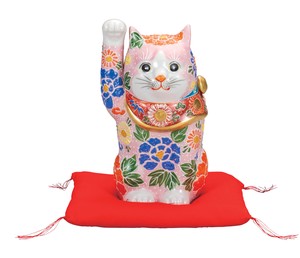 日本の伝統工芸品【九谷焼】 K8-1550 6号招き猫 ピンク盛 布団付