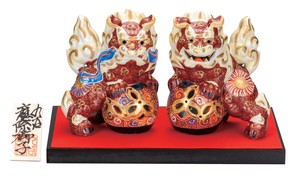日本の伝統工芸品【九谷焼】 K8-1662 4.5号対獅子 盛 台・敷物・立札付