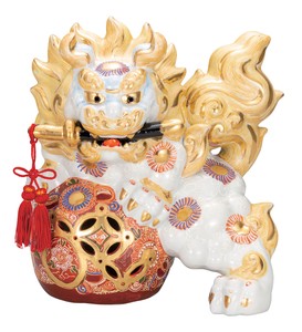日本の伝統工芸品【九谷焼】 K8-1671 10号剣獅子 白盛 房付