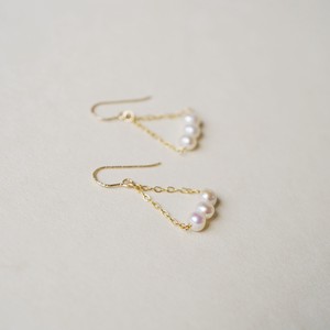 Pierced Earring Gold Post Pearls/Moon Stone