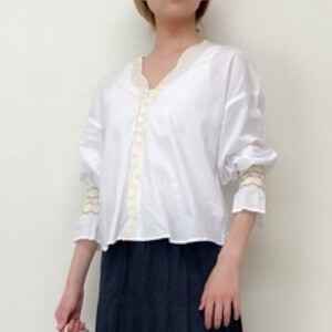 Button Shirt/Blouse Scallop Embroidery Sleeve Blouse